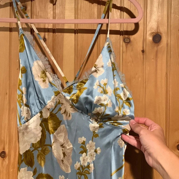 REFORMATION Maysen floral silk maxi dress - Picture 3 of 9